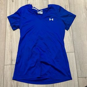 Women’s dri fit UA tee